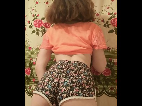❤️ Sexy jong baba wat haar kortbroek op kamera uittrek ❤️  Seks by ons af.libporno.ru ❌️